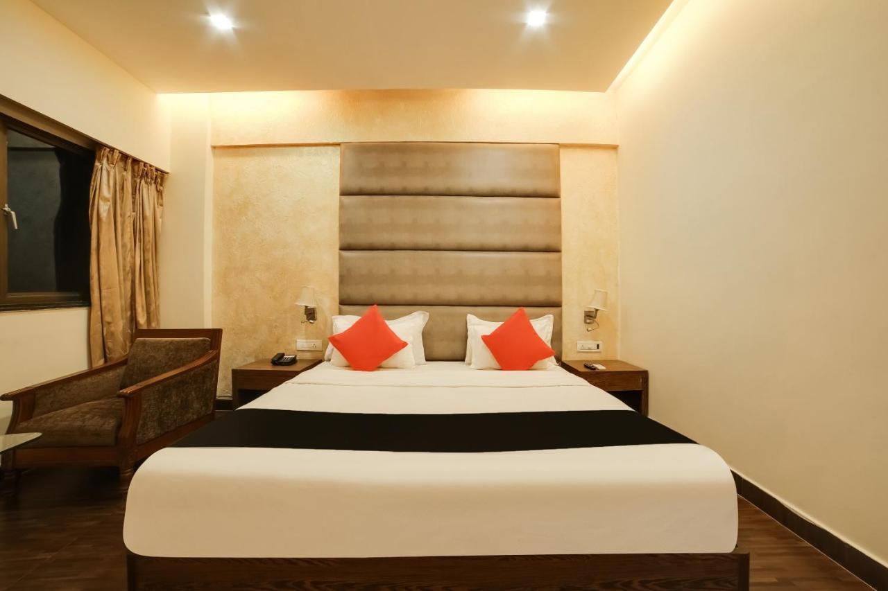 Capital O 61351 Waii International Hotel Bhalukpung ห้อง รูปภาพ